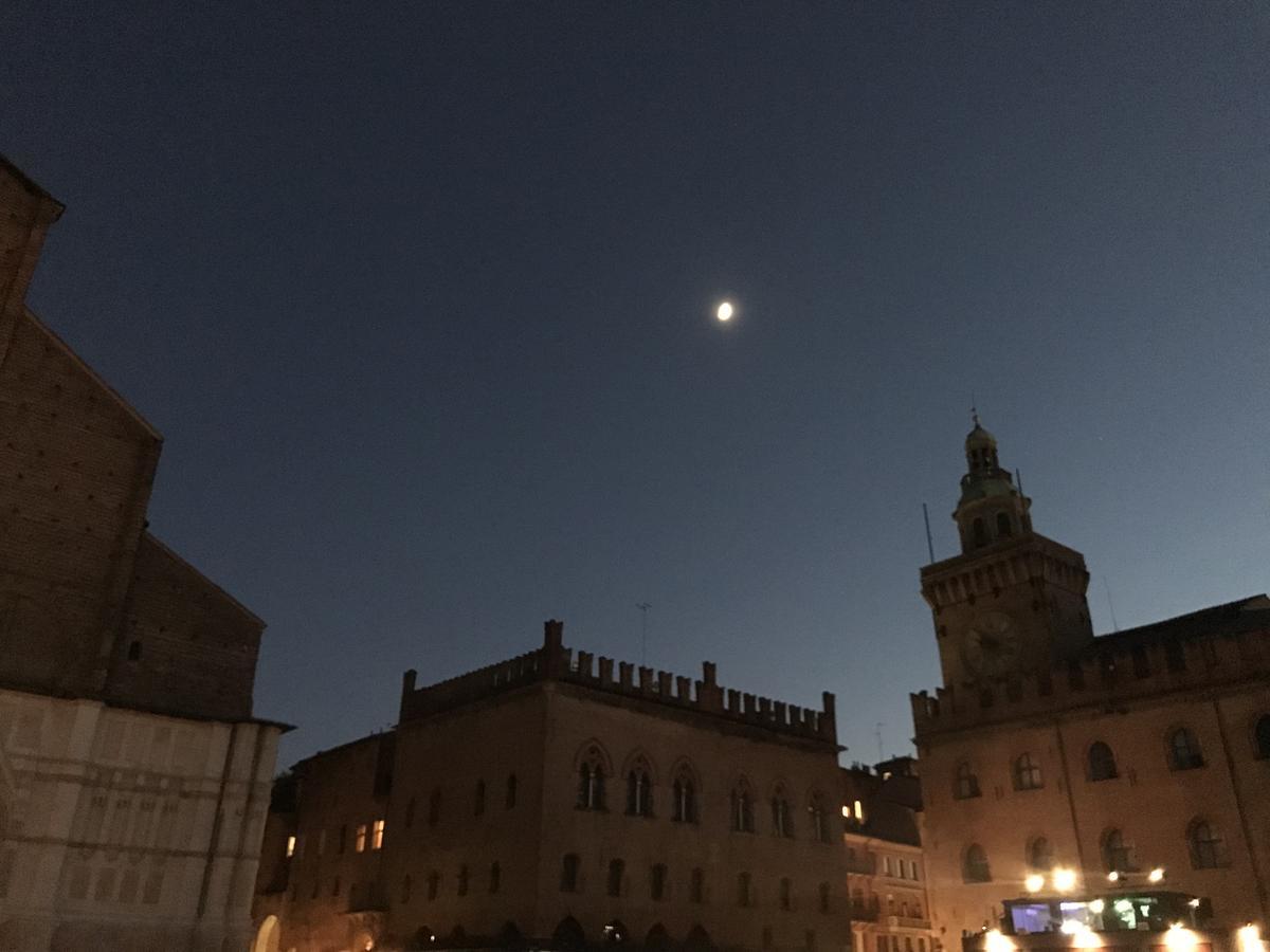 Falcone 22 Bologna Eksteriør billede